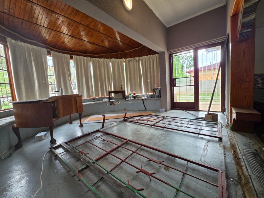 To Let 3 Bedroom Property for Rent in Freemanville North West